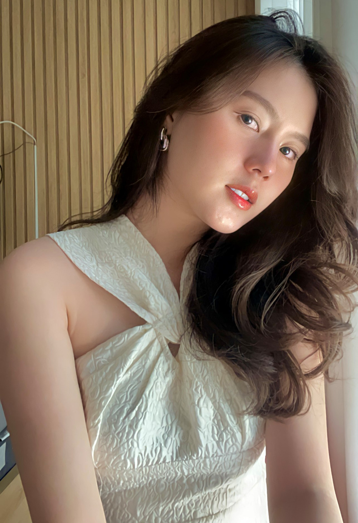 Tối 17/8, Nguyễn Thành Chung hạnh phúc thông báo bà xã Ngô Tố Uyên đã lâm bồn thành công.