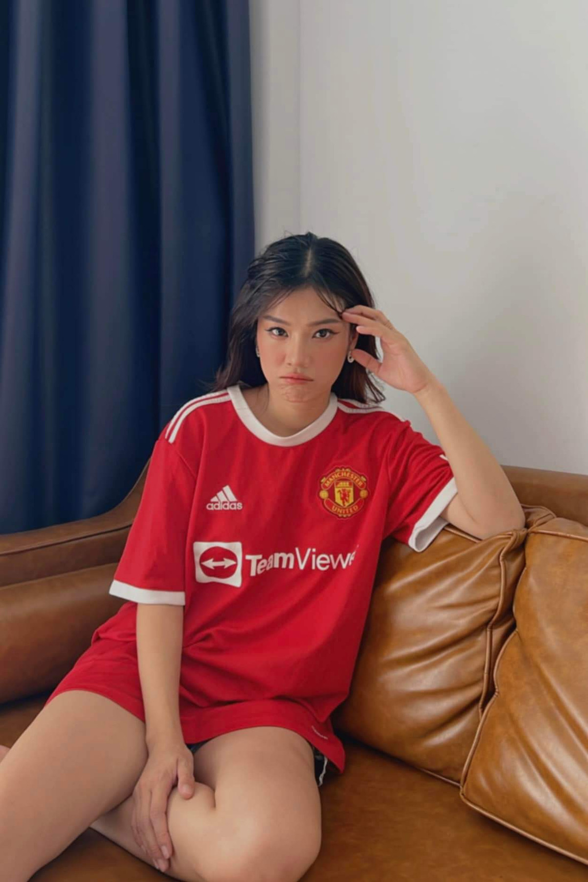 Dù chưa tới 30 tuổi nhưng Hoàng Yến Chibi đã sở hữu khối tài sản cực khủng. Cô nàng từng tiết lộ bản thân sở hữu 3 căn nhà.