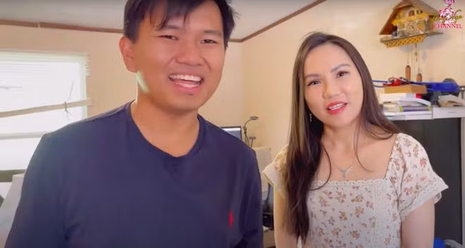 Về phía Khoa Pug, sau khi đăng đàn bóc phốt Johnny Đặng lừa đảo, anh từng chia sẻ sẽ làm clip một mình, không quay chung video cùng ai nữa bởi cứ làm với ai lại bị người đó lợi dụng.