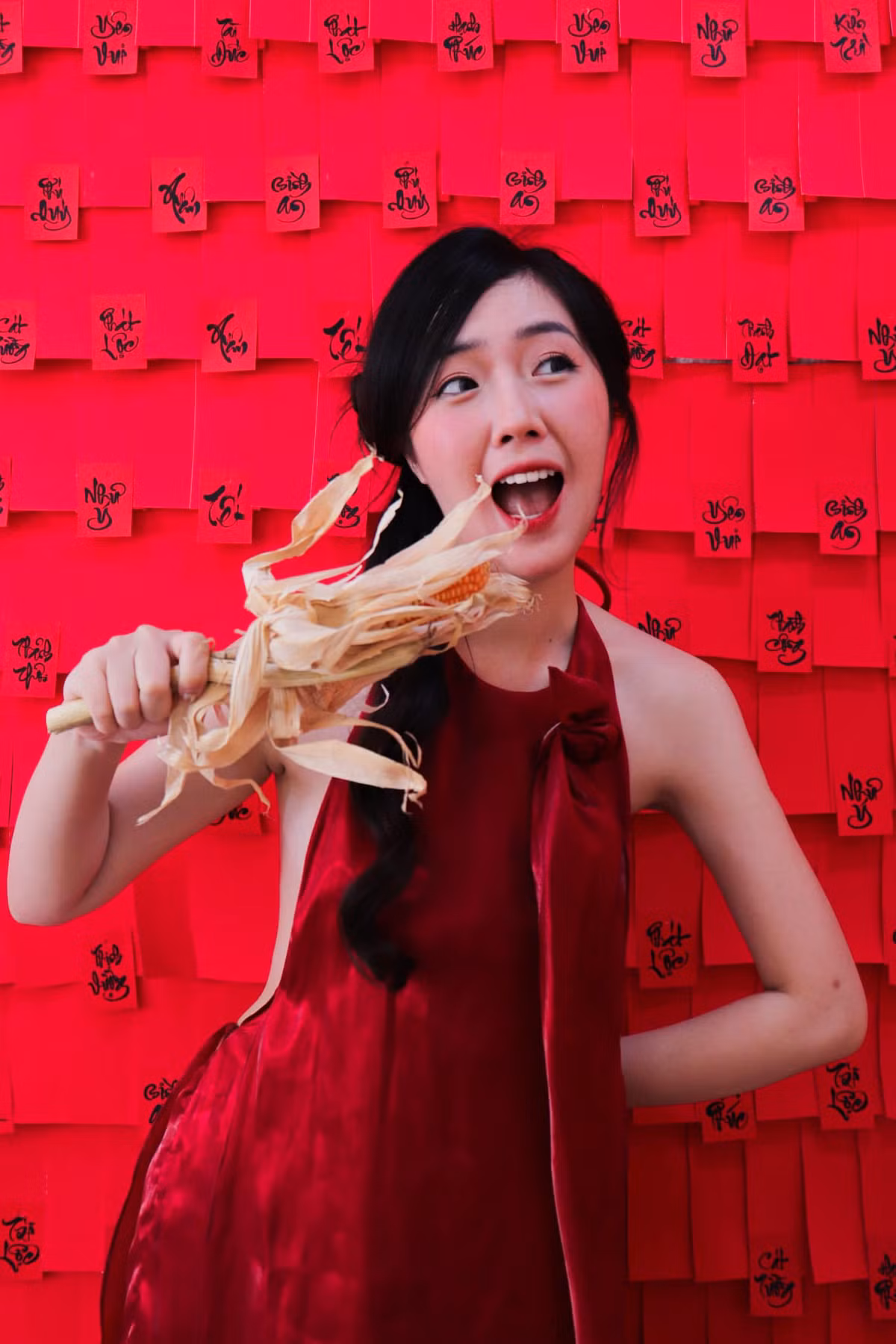 Trần Thương Huyền (SN 2000, Nghệ An) từng là sinh viên Viện đào tạo quốc tế ISB, Đại học Kinh tế TPHCM.