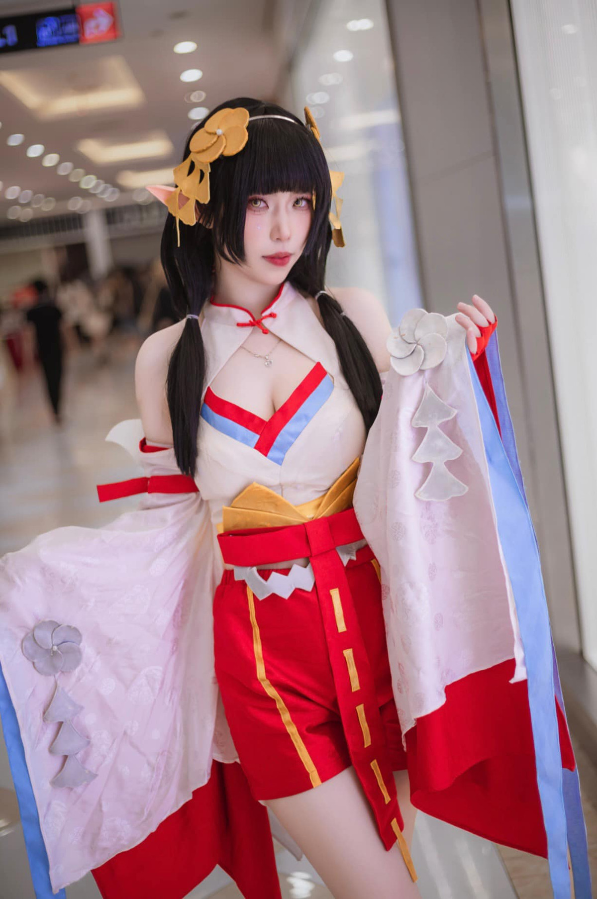 Huyền Linh đang có hơn 15 nghìn người theo dõi trên Facebook, gây “thương nhớ” với hàng loạt hình ảnh khoe “tâm hồn” đầy táo bạo.