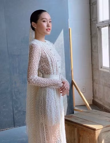 Dù bị netizen soi ra cả rổ hint hẹn hò nhưng Hải My và Văn Hậu vẫn chưa chịu lên tiếng xác nhận.