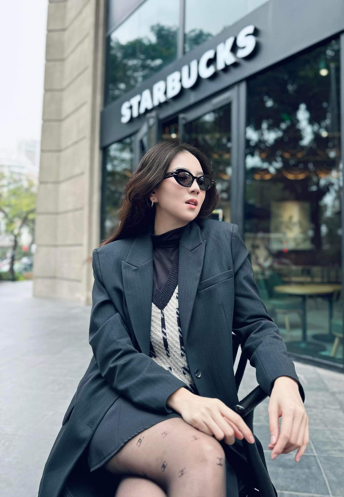 Mai Ngọc cũng chính là người mẫu chính cho thương hiệu thời trang mang tên "Cô gái thời tiết" của mình.