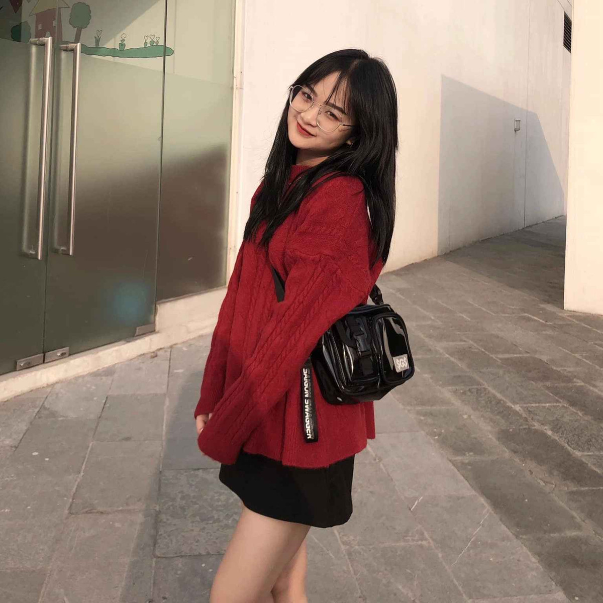 Được cộng đồng mạng biết đến khi sở hữu khả năng chơi bi-a nổi bật, Gấm Kami nổi lên trên TikTok với tên gọi "thánh nữ bi-a".