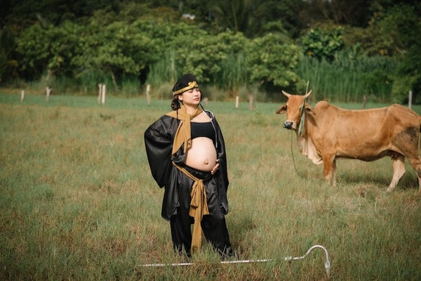 Bên cạnh đó, nhiều người cũng cho rằng đây sẽ là ý tưởng hay để họ học hỏi, nếu “được” bầu trong thời gian tới chắc sẽ chụp như vậy để làm kỷ niệm.