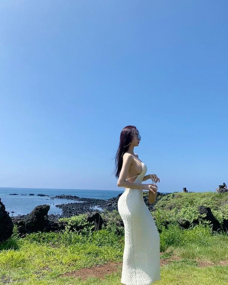 Bên cạnh đó, Ange Vivi cũng giữ thói quen ăn uống lành mạnh.