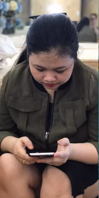 Kể từ khi yêu, Lan Anh được bạn trai tích cực đưa đi ăn uống, chiều chuộng, yêu thương hết mực nên cô tăng cân chóng mặt. Từ một nhỏ nhắn, xinh xắn, đến đầu năm 2018, cô nàng nặng đến 83kg.