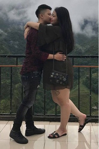 Cách đây 8 năm, khi mới yêu, Lan Anh chỉ nặng 49kg, cộng với chiều cao ấn tượng nên vóc dáng cô rất thon thả.