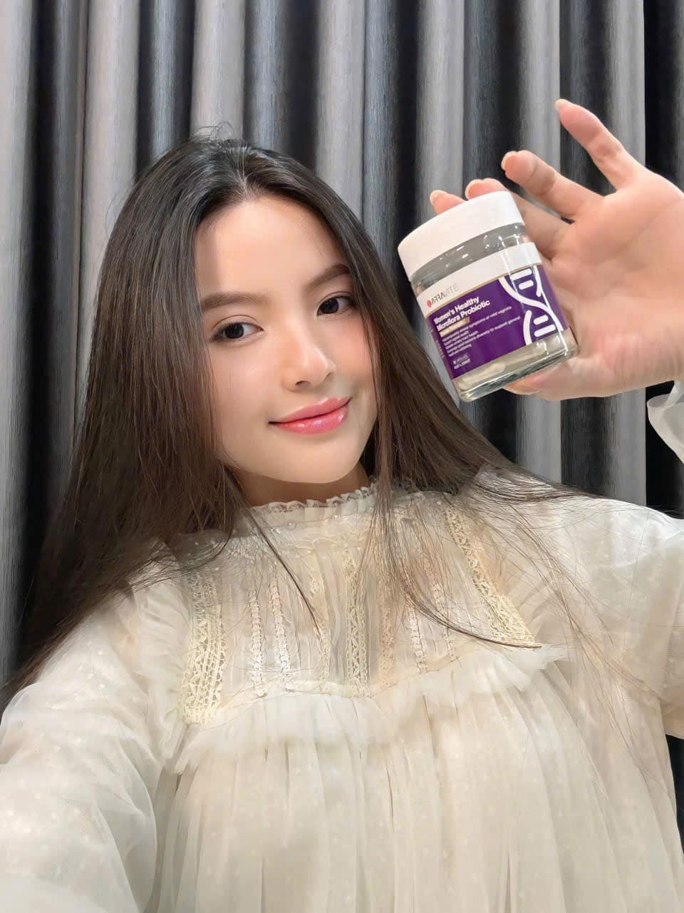 Công ty này của vợ cầu thủ Quang Hảicòn được đăng ký ngành bán lẻ dược phẩm, dụng cụ y tế trong các cửa hàng chuyên doanh - bán lẻ nước hoa, mỹ phẩm và vật phẩm vệ sinh trong các cửa hàng chuyên doanh; bán lẻ mỹ phẩm và vật phẩm vệ sinh lưu động hoặc tại chợ; bán buôn vải - bán buôn thảm, đệm, chăn, màn, rèm, ga trải giường, gối và hàng dệt khác - bán buôn hàng may mặc - bán buôn giày dép; bán buôn chuyên doanh khác còn lại chưa được phân vào đâu; bán buôn tổng hợp.