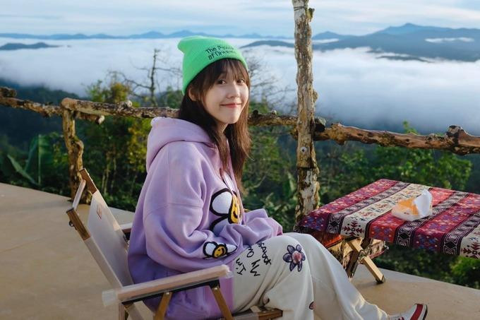 Thời điểm vài năm trước, nhan sắc của Hậu Hoàng không được dân mạng đánh giá cao do cô chưa tìm được đúng phong cách phù hợp với bản thân (Ảnh: FBNV).