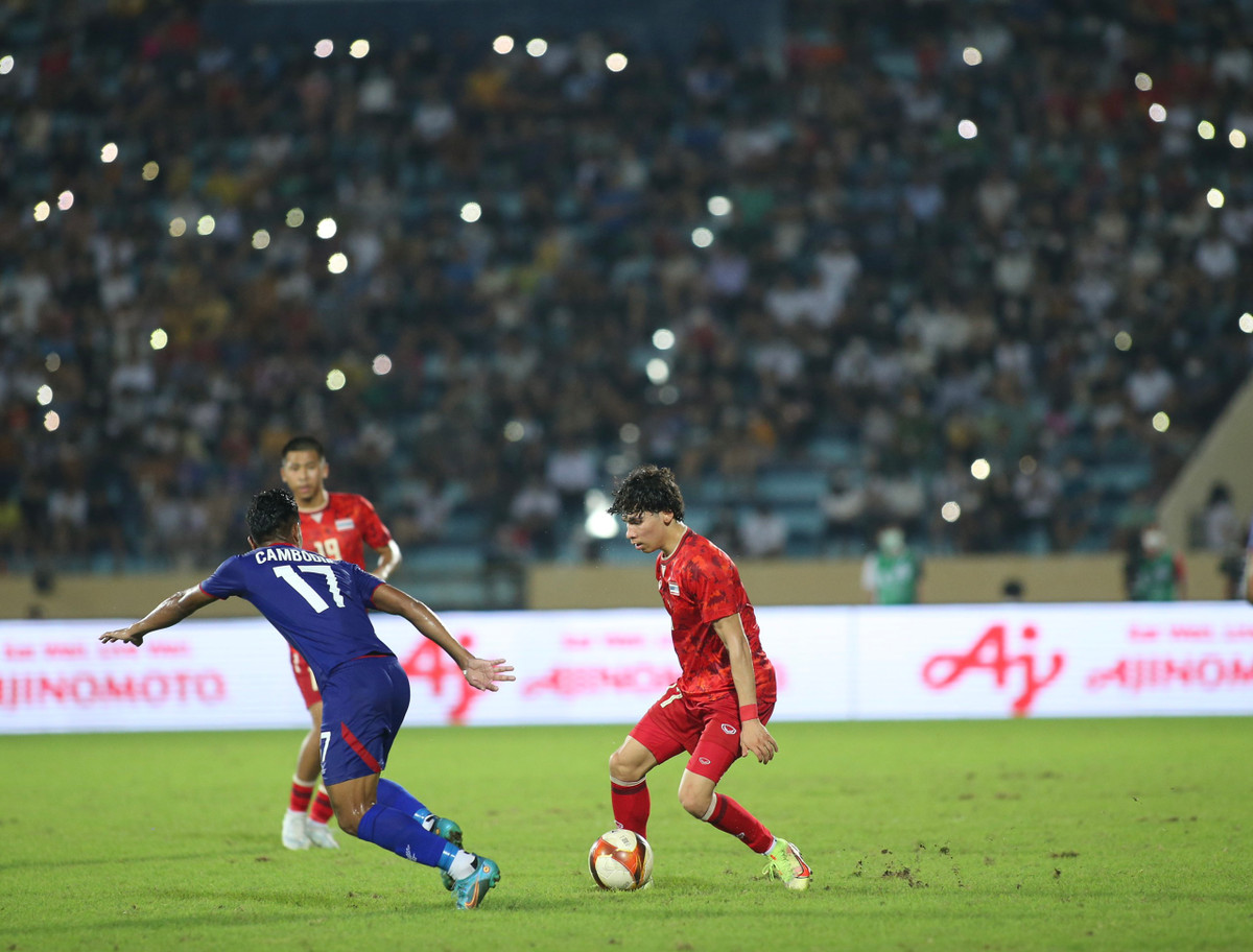 Nếu đứng nhì bảng B, U23 Thái Lan rất có thể sẽ phải gặp U23 Việt Nam ở bán kết. Bởi ở bảng đấu bên kia, thầy trò HLV Park Hang Seo đang đứng đầu bảng với 7 điểm sau 3 trận (2 thắng, 1 hòa).