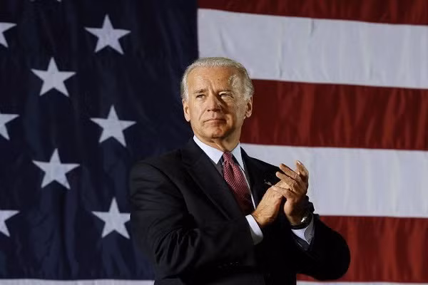 Ong Biden canh bao hau qua voi ong Putin vi can thiep bau cu