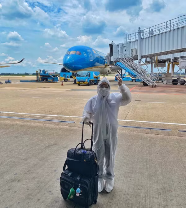 Mỹ Phụng chọn đào tạo ở bang Florida - nơi nổi tiếng với các cơn bão dày đặc. Chính vì thế, tiến trình học tập của cô nàng cũng bị ảnh hưởng rất nhiều.