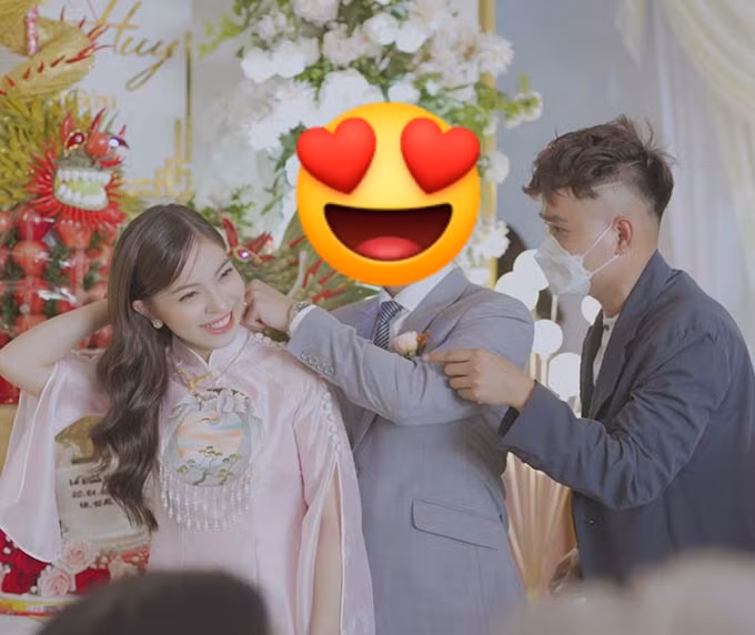 Theo tìm hiểu, ông xã của Nhật Lê là du học sinh Mỹ, hiện đang điều hành chuỗi nhà hàng, đồ uống tại Đà Nẵng.