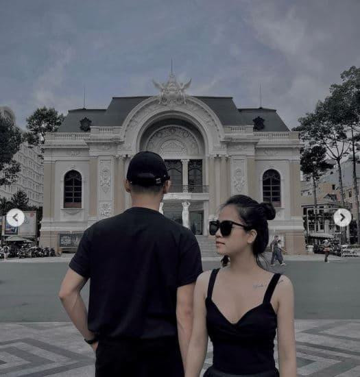 Song song với điều đó, cách đây ít ngày, "hot boy làng hài" Anh Tú cũng xác nhận việc chuẩn bị kết hôn sau nửa năm công khai chuyện tình cảm với bạn gái cũ của Quang Hải.