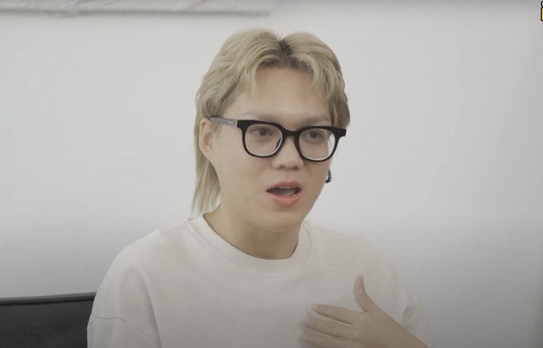 Không những vậy, có những năm gia đình Phạm Thoại còn không có Tết. Thỉnh thoảng, cứ đến ngày 29 là căn bệnh của bố anh lại trở nặng khiến gia đình gần như phải ăn Tết trong bệnh viện, tiền thuốc của bố mỗi ngày lên đến 2 - 3 triệu đồng.