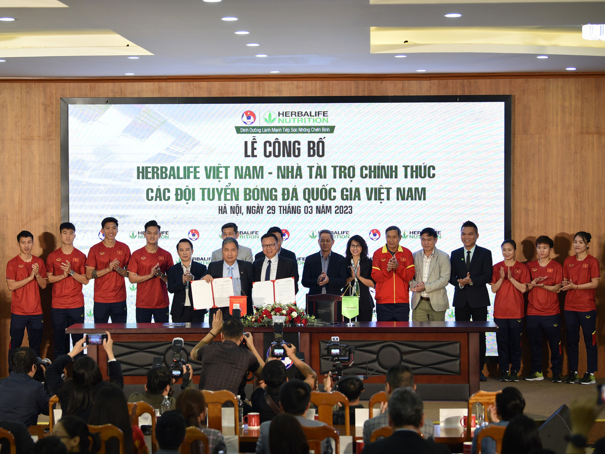 Cac DTQG Viet Nam co nha nha tai tro 