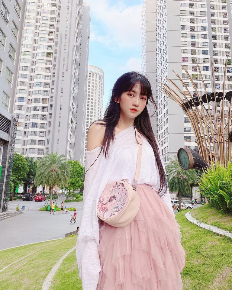 Đặc biệt, tài khoản TikTok của Lê Bống đang có 4,3 triệu fan.