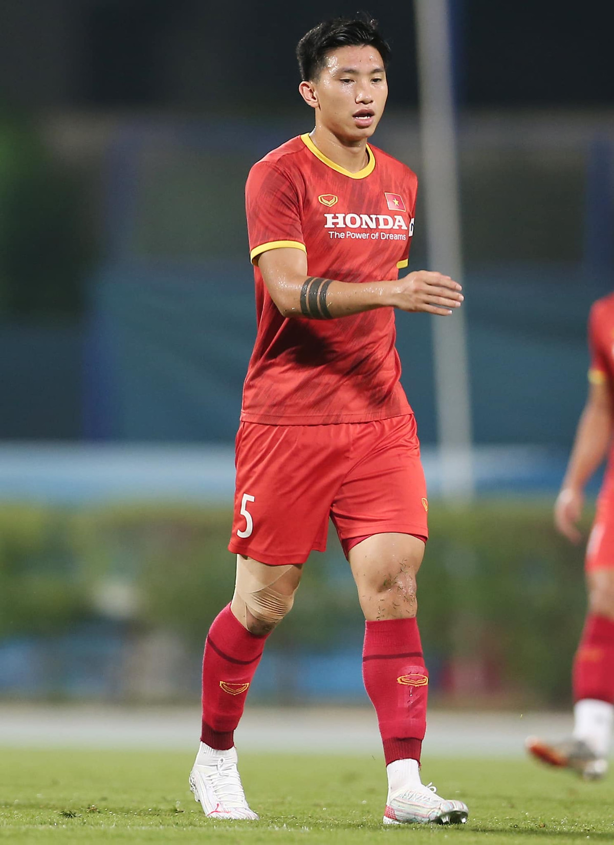 Dù chỉ vào sân hơn 15 phút nhưng không phủ nhận được sức hút của cầu thủ đội tuyển Việt Nam - Đoàn Văn Hậu tạo ra trong mắt NHM mà đặc biệt là các fan nữ.