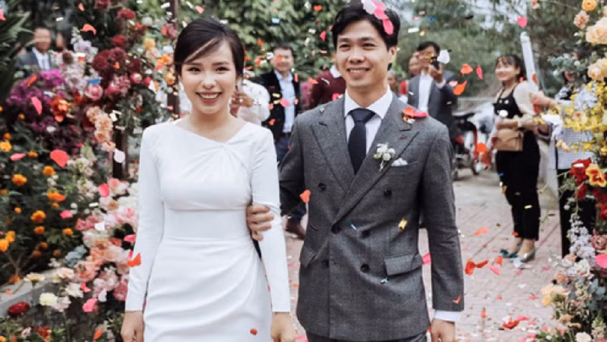 Xin đừng nói tôi phản bội Tổ quốc, con tôi sinh chưa đầy tháng tôi đã phải xa cháu. Tôi đau lòng lắm chứ, ai làm cha rơi vào hoàn cảnh của tôi đều sẽ lựa chọn như thế".