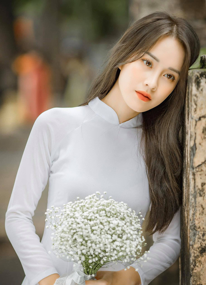 Mai Phương tên đầy đủ Ngô Thị Mai Phương, cô nàng này từng quen mặt với các fan của chương trình Bữa Trưa Vui Vẻ trên VTV6.