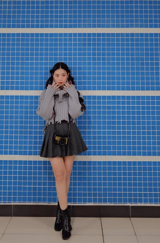 Trong số đó, vai diễn Tuyết Mai trong phim Mẹ Chồng đã giúp Midu thắng giải nữ phụ ở Liên hoan phim Cánh Diều Vàng năm 2018. Đến thời điểm hiện tại, Midu vừa hoạt động nghệ thuật, vừa kinh doanh vừa làm giảng viên của trường Đại học Hutech TP.HCM.