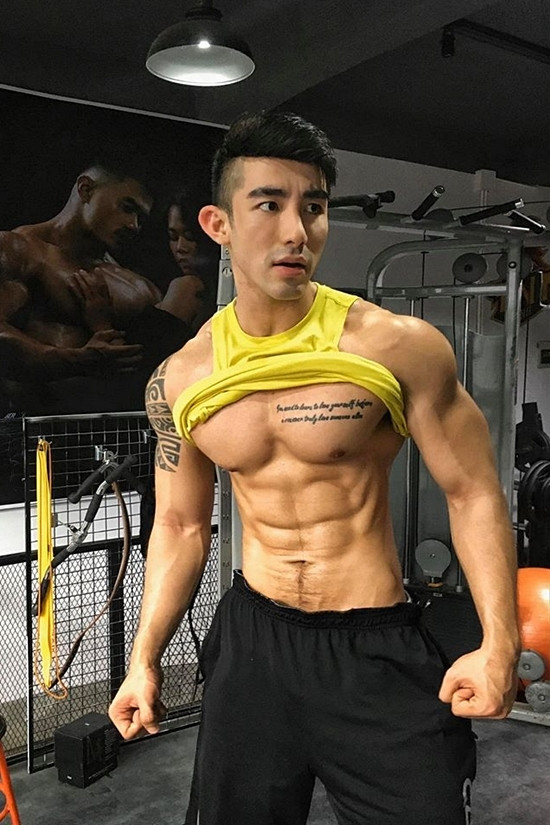 Tuy nhiên, khi đã đạt được một số thành công nhất định trong sự nghiệp giải trí, Lục Triều Vỹ lại bất ngờ "mất tích" khỏi showbiz.