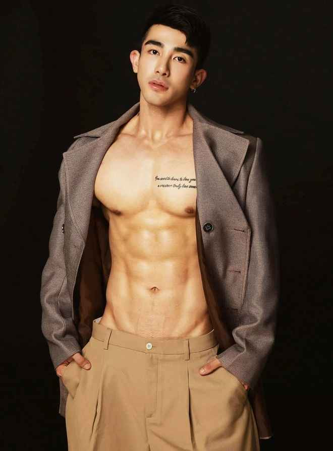 Lý giải về việc này, Lục Triều Vỹ cho biết, thời gian vắng bóng showbiz, bản thân đã tập trung vào học hành, không muốn chỉ vì đam mê nghệ thuật mà bỏ bê việc học.