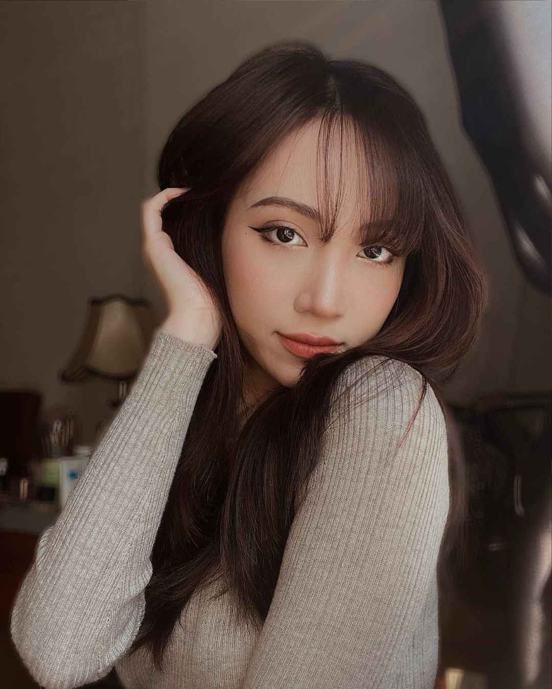 Như câu nói dí dỏm mà Phương Dung từng chia sẻ trong ngày vui của mình hơn 1 năm trước: “Cha mẹ cho vàng cho bạc, cũng không bằng lấy được chàng biker. Chồng mình cho mình thành cô dâu ngầu nhất hôm nay".