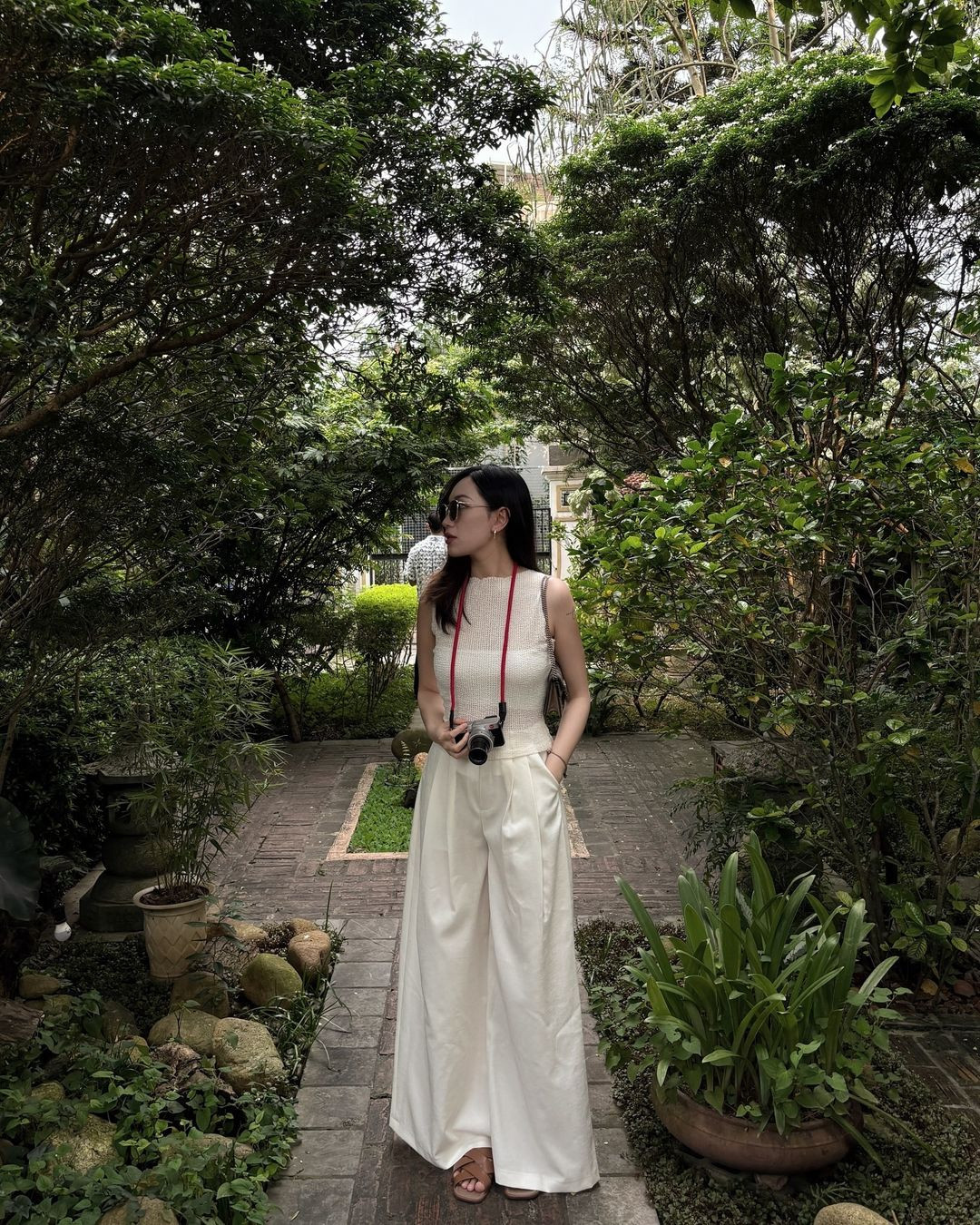 Phương Dung hiện cũng đã và đang quay lại, xây dựng thương hiệu thời trang thiết kế riêng sau quãng thời gian nghỉ sinh, tập trung chăm sóc em bé.