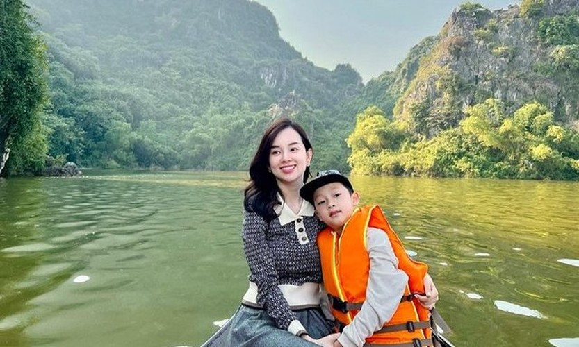 Dù vất vả với công việc kinh doanh nhưng Ly Kute còn làm bao người ngưỡng mộ khi có cậu con trai vừa đẹp vừa đáng yêu.