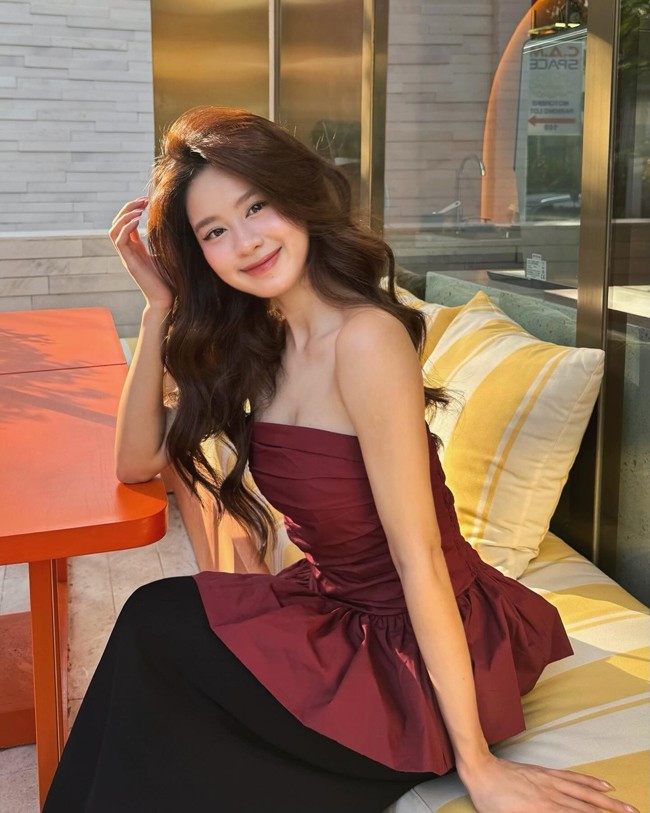 Từ sau khi tái xuất, Hàn Hằng công khai chuyện hẹn hò với Huyme. Cả hai thường xuyên đăng ảnh thân mật bên nhau trên mạng xã hội, đặc biệt là hình ảnh trong những chuyến du lịch chung.