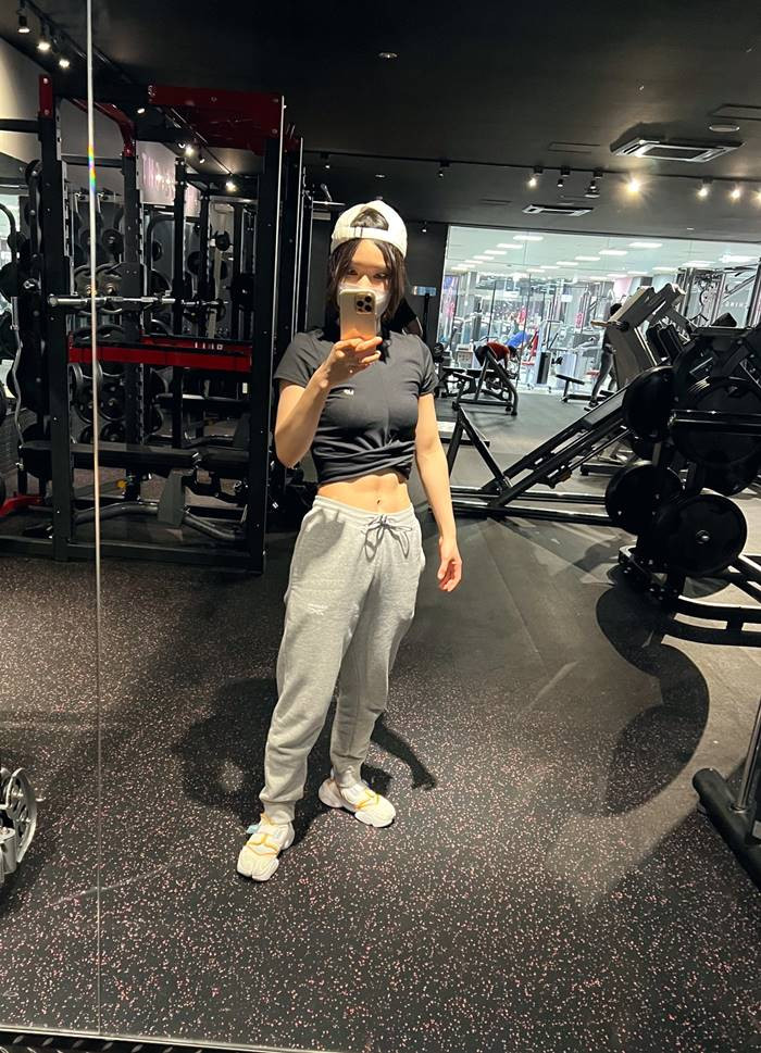 Sau 3 năm gắn bó, mục tiêu của cô hiện tại là xây dựng body cơ bắp bằng các bài nâng tạ, khoảng 3-4 lần/tuần.