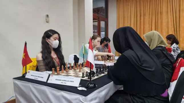 Ở giải đấu châu Á năm nay, Thiên Ngân được nhiều người chú ý vì vẻ ngoài xinh xắn, đáng yêu.