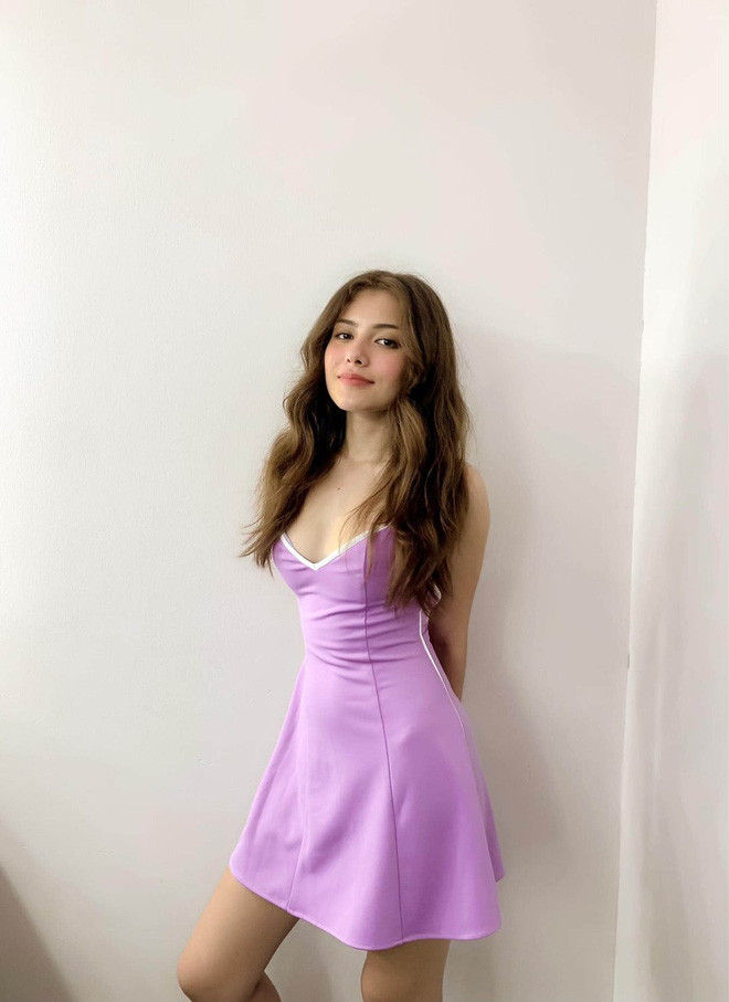 Cách đây không lâu, Jezsi cũng đã trúng tuyển vào trường Wharton thuộc Đại học Pennsylvania (Mỹ) - 1 trong 10 trường ĐH đào tạo ra nhiều tỷ phú nhất trên thế giới.