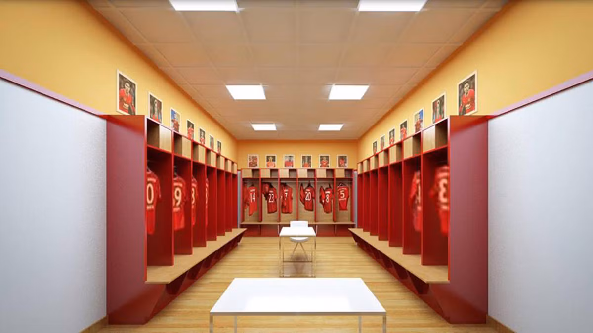 Bên cạnh những quyết định về nhân sự, khi nắm quyền quản lí CLB TP HCM, Công Vinh còn xây dựng phòng thay đồ chuyên nghiệp.