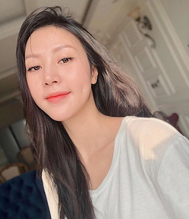 Thời gian gần đây, nhiều người cho rằng Ngọc Châm đã can thiệp thẩm mỹ bởi gương mặt ngày càng khác lạ. Số đông bày tỏ quan điểm rằng nhan sắc hiện tại của quán quân The Look thiếu tự nhiên.