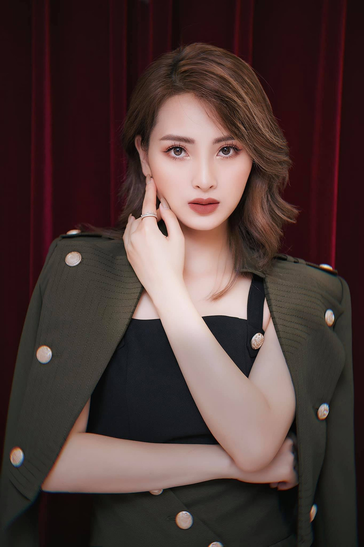 Chia sẻ của nữ MC khiến nhiều người khá ngỡ ngàng xen lẫn tiếc nuối bởi sắp tới sẽ không còn thấy nữ MC trên VTV6.