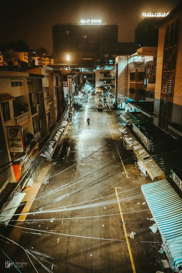 Dù bản thân thấy thích một thành phố buồn đúng nghĩa như trước kia, thế nhưng mình cũng hy vọng tình hình dịch bệnh qua mau để nhịp sống của Đà Lạt lại trở về quỹ đạo cũ, khách du lịch như tụi mình cũng bớt thấy buồn hơn khi đến đây". Đình Bảo cho hay.