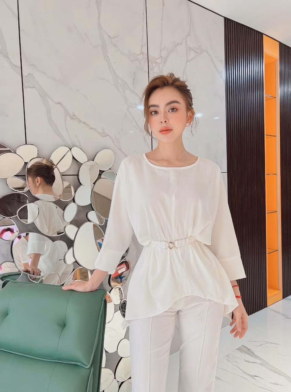 Đồng thời, Trang Nemo cũng lên tiếng nói về vụ việc trên trang cá nhân: "Thực sự Trang nghĩ nếu hành động này còn tiếp diễn thì ai sẽ là người tội nghiệp? Sau những biến cố gần đây, Trang hiểu và ngẫm ra nhiều điều. Bản thân Trang bây giờ chỉ muốn bình yên sau giông bão. Tha thứ cho bản thân và chấp nhận những lỗi lầm để sửa đổi...