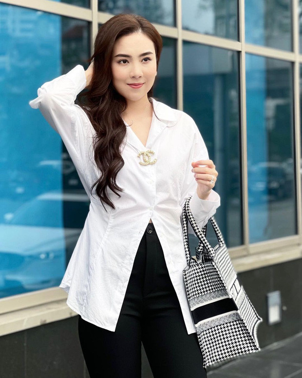 Để mà nói về khoản chăm khoe cơm nhà gần đây nhất thì phải kể đến MC Mai Ngọc.