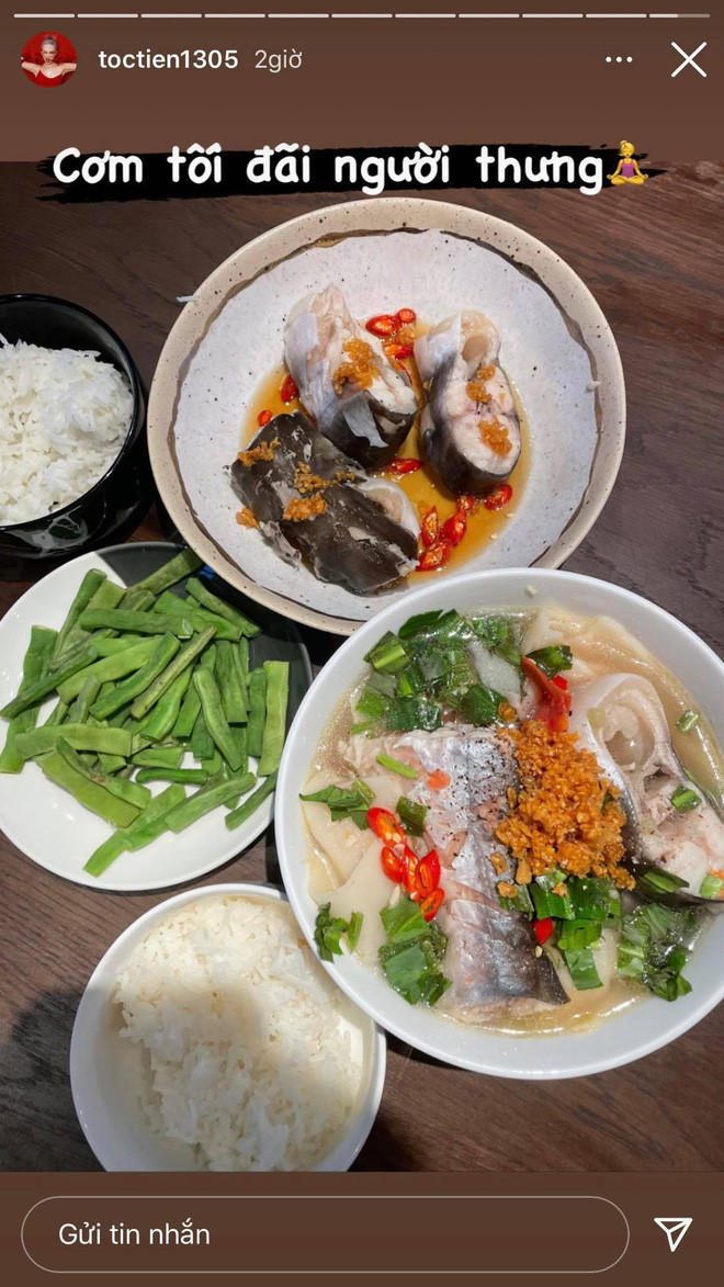 Mới đây, trên trang cá nhân vợ phù thủy âm nhạc Touliver đã trổ tài nấu ăn với những ăn mang đậm chất miền Nam với canh cá lóc.
