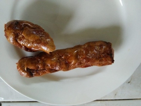 Có "đoán đến sáng" cũng chẳng thể trúng đây là xúc xích.