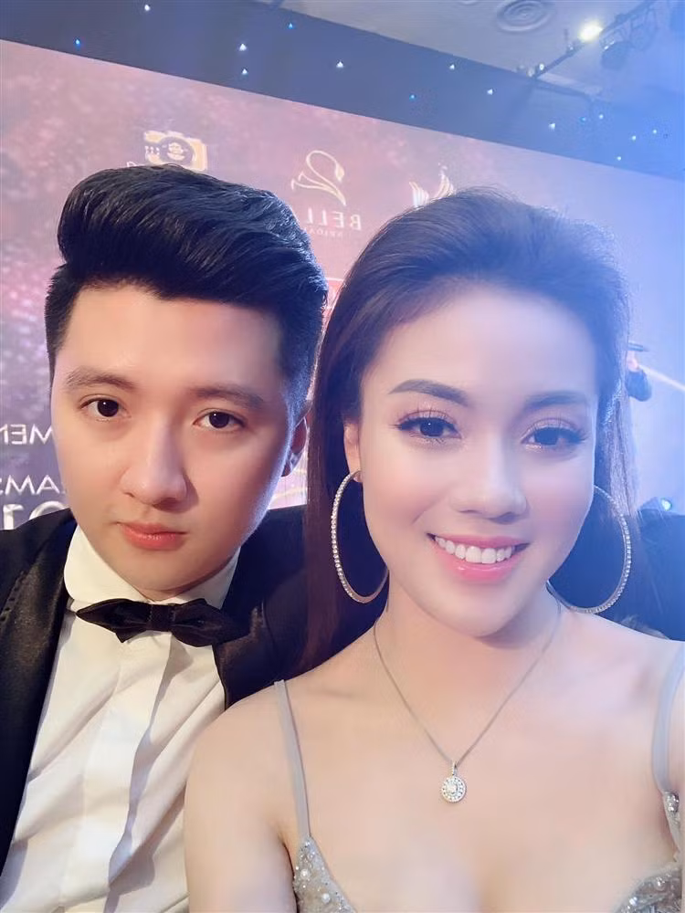 Từ đó đến nay, diễn biến vụ chia tay ồn ào chưa có cập nhật gì mới nhưng sự thay đổi ngoại hình của Trọng Hưng thì rõ mười mươi.