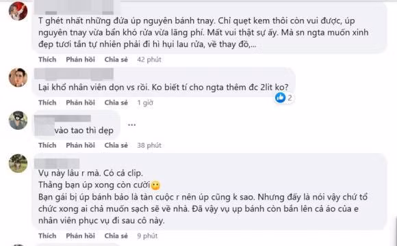 Hành động úp bánh kem vô cùng nguy hiểm bởi nhiều người phát hiện trong một số chiếc bánh kem có gắn tăm, que nhọn để định hình, rất nguy hiểm nếu úp vào mặt.