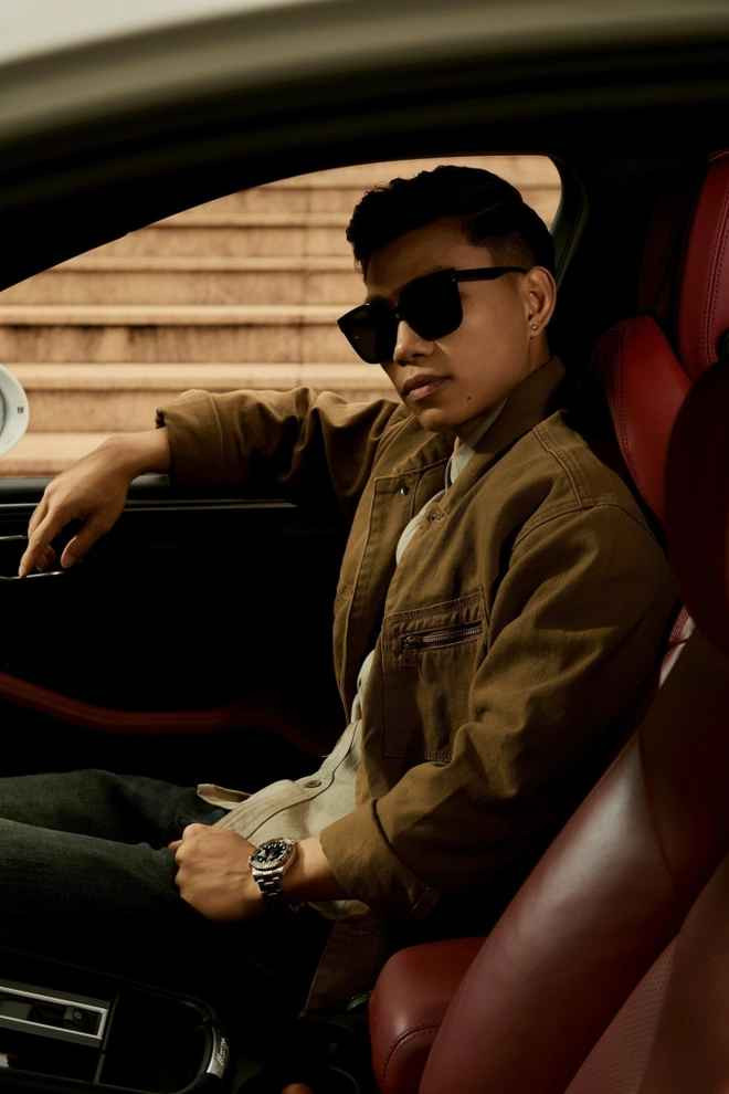 Văn Thanh đã có nhiều năm liền cống hiến cho đội tuyển quốc gia và gặt hái rất nhiều thành công. Cũng từ đó anh nhận được nhiều tiền thưởng và quảng cáo nhờ sự nổi tiếng.