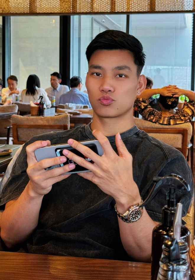 Ở tuổi 27, Văn Thanh đã sở hữu khối tài sản khiến nhiều người ngưỡng mộ. Anh chàng đã sở hữu một căn nhà thuộc một dự án chung cư cao cấp ở quận 2, TP. HCM.