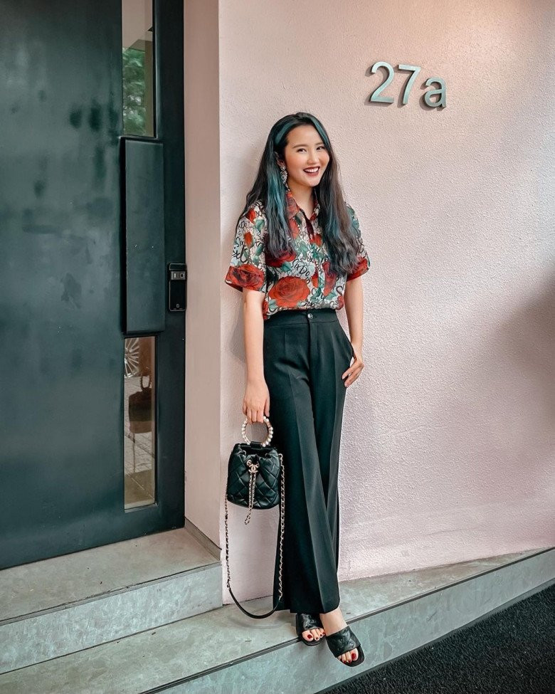 Do đó, không giống như suy nghĩ của số đông, khi làm dâu gia tộc giàu có, Primmy Trương có phong cách làm đẹp rất "xì tin" và hiện đại.