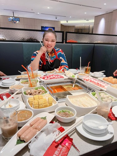 Chính những điều trên, nhiều người từng biết đến "Cô Hai Báo" phải dụi mắt nhiều lần mới nhận ra nữ Tiktoker ở hiện tại.