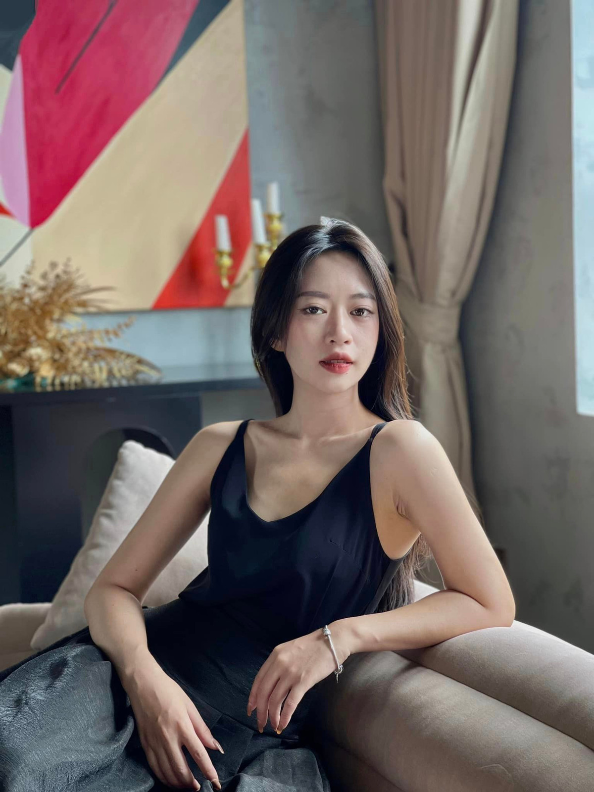 Hình ảnh quyến rũ của hot girl "Nóng Cùng World Cup 2022" cổ vũ Ecuador - Phạm Đan Chi.